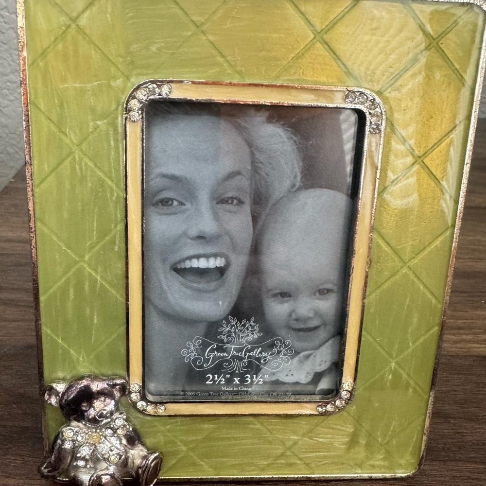VTG Green and Gold Green Tree Gallery Photo Frame with Bear & Bling Accents